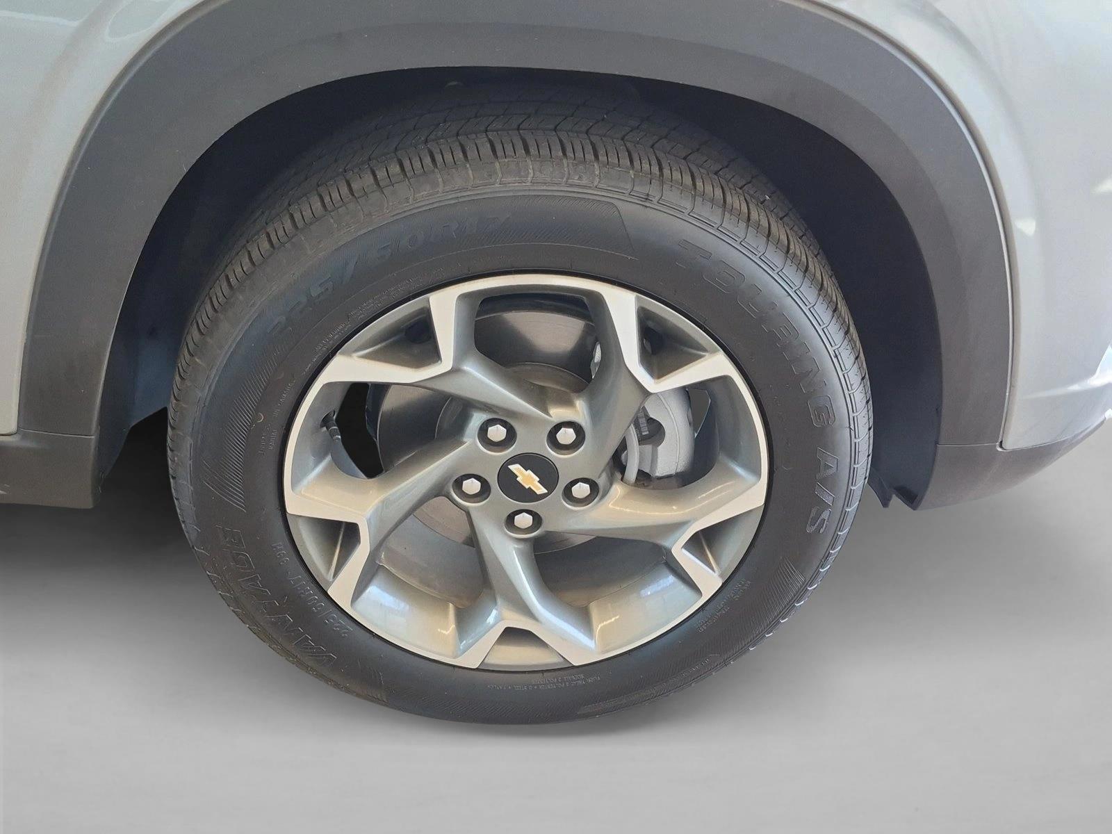 2025 Chevrolet Trax LT - Photo 29