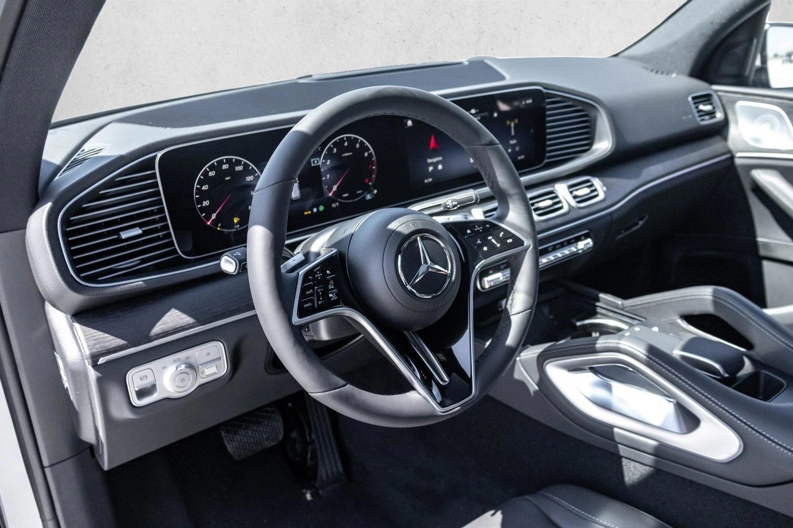 Thumbnail: 2026 Mercedes-Benz GLE - 3