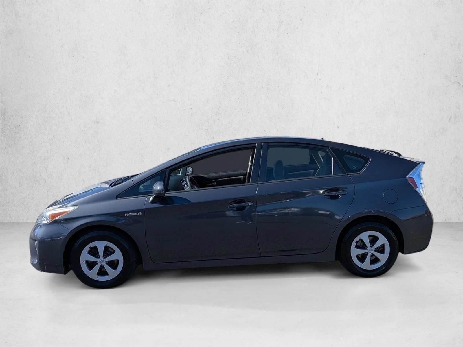 Thumbnail: 2015 Toyota Prius - 2