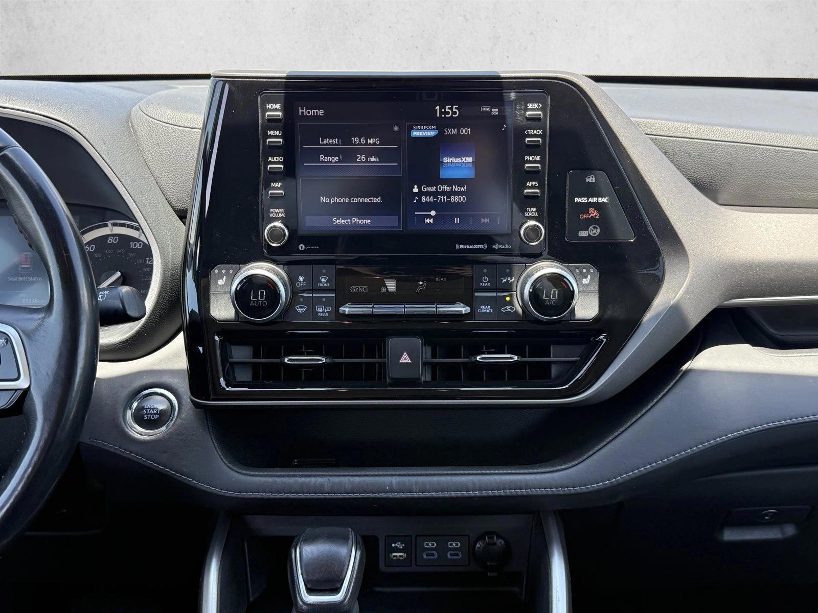 2022 Toyota Highlander XLE - Photo 17