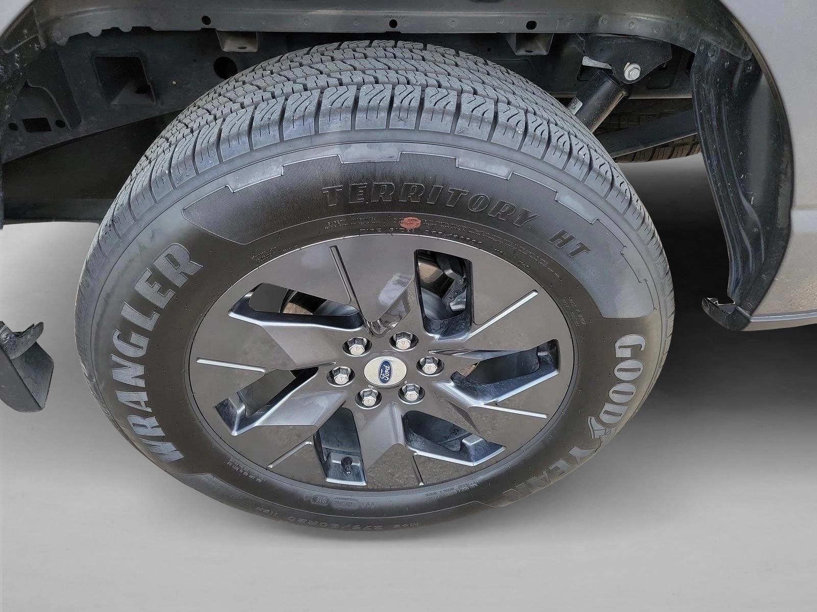 2025 Ford F-150 STX - Photo 12