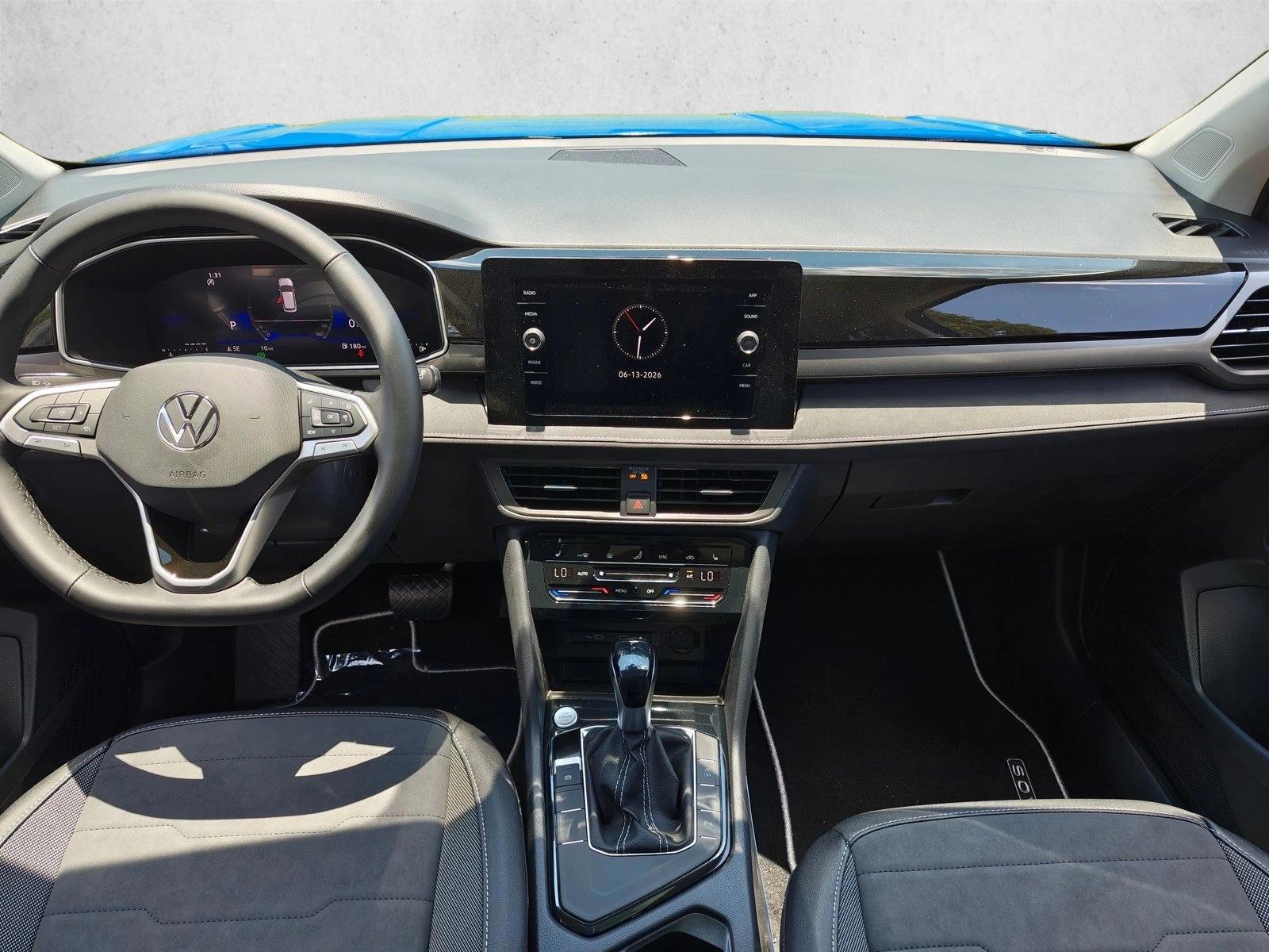Thumbnail: 2026 Volkswagen Taos - 3