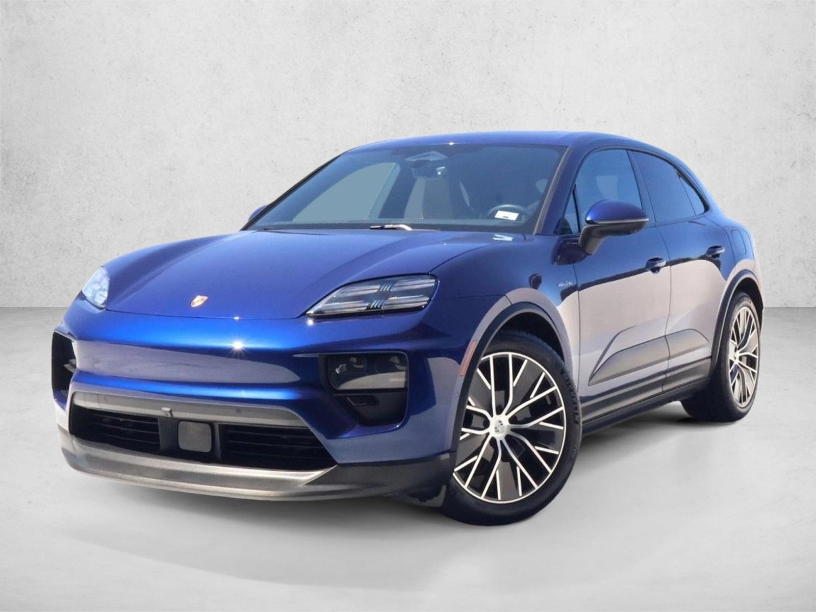 Thumbnail: 2025 Porsche Macan - 1