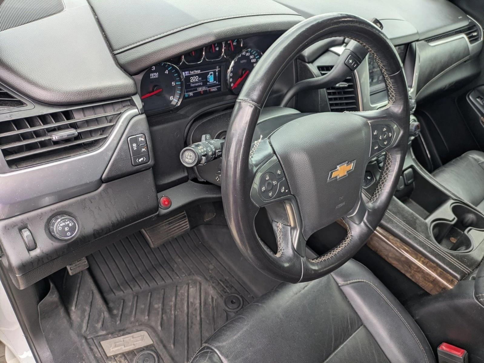 Thumbnail: 2020 Chevrolet Suburban - 3