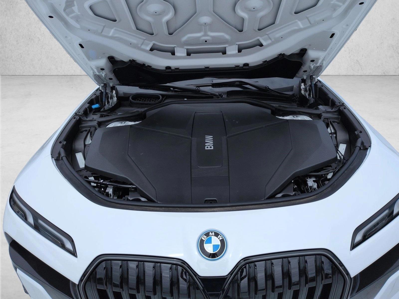 2026 BMW i7 50 - Photo 17