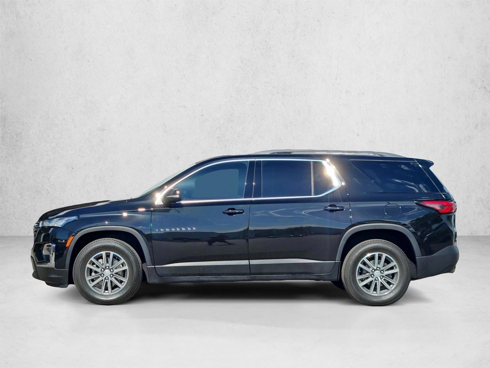 Thumbnail: 2023 Chevrolet Traverse - 3