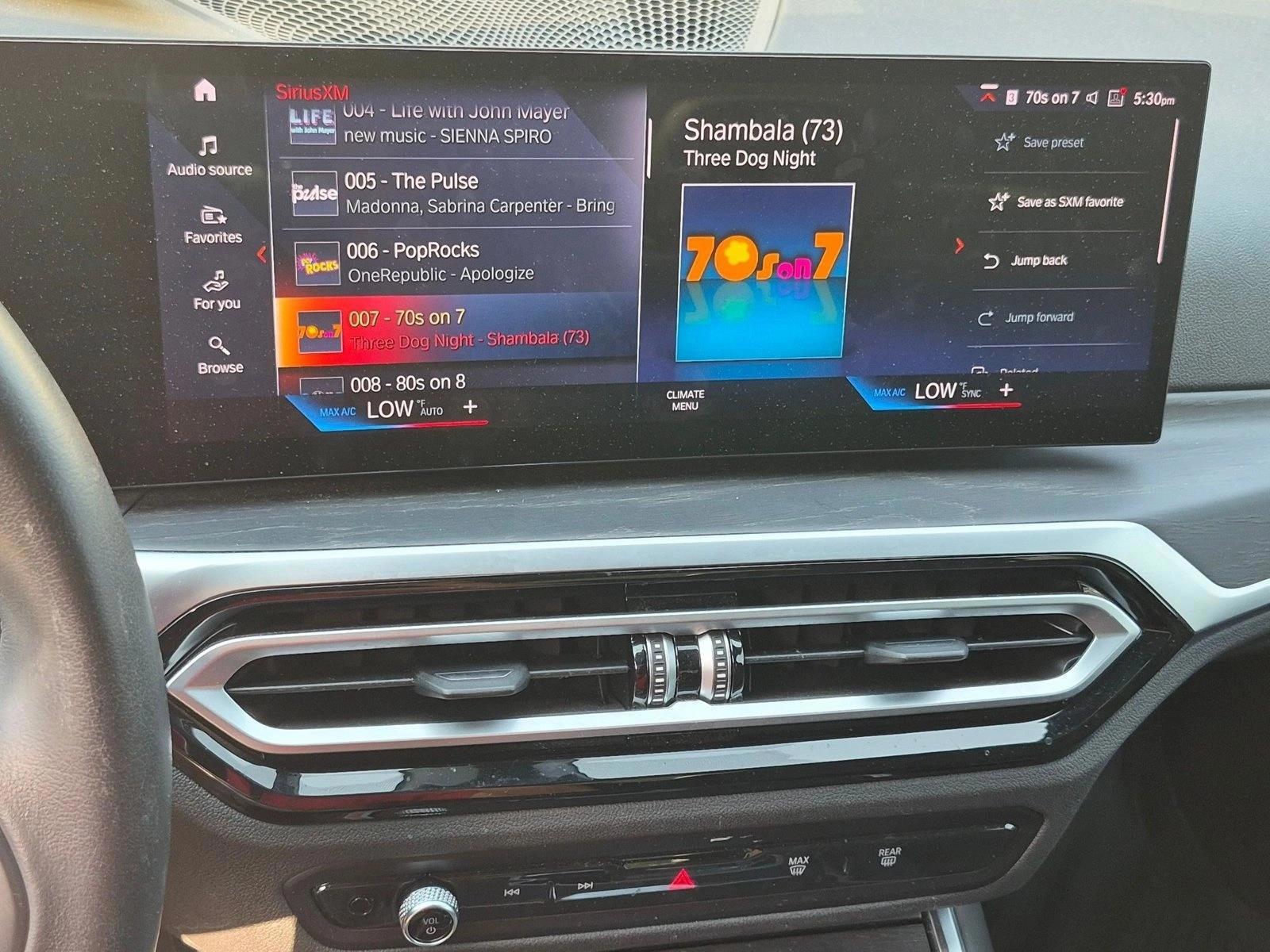 2023 BMW 3 Series 330i - Photo 8