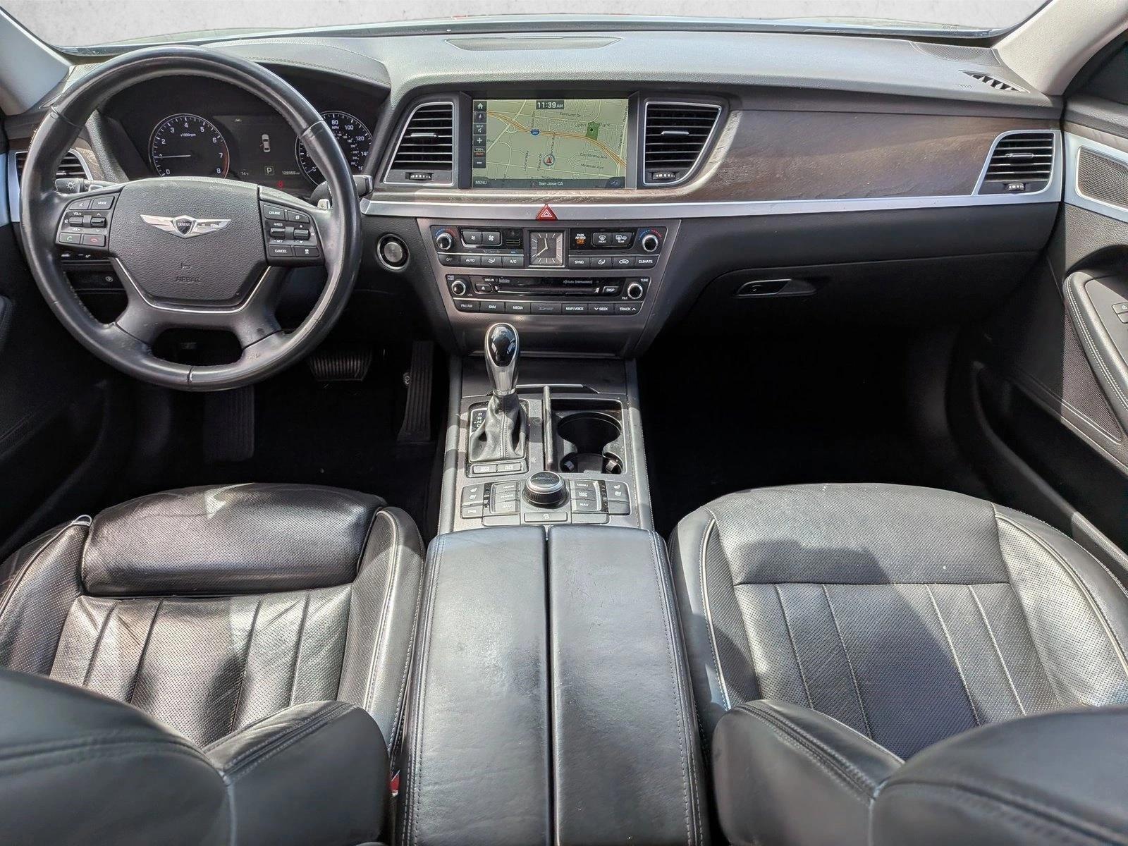 Thumbnail: 2015 Hyundai Genesis - 4