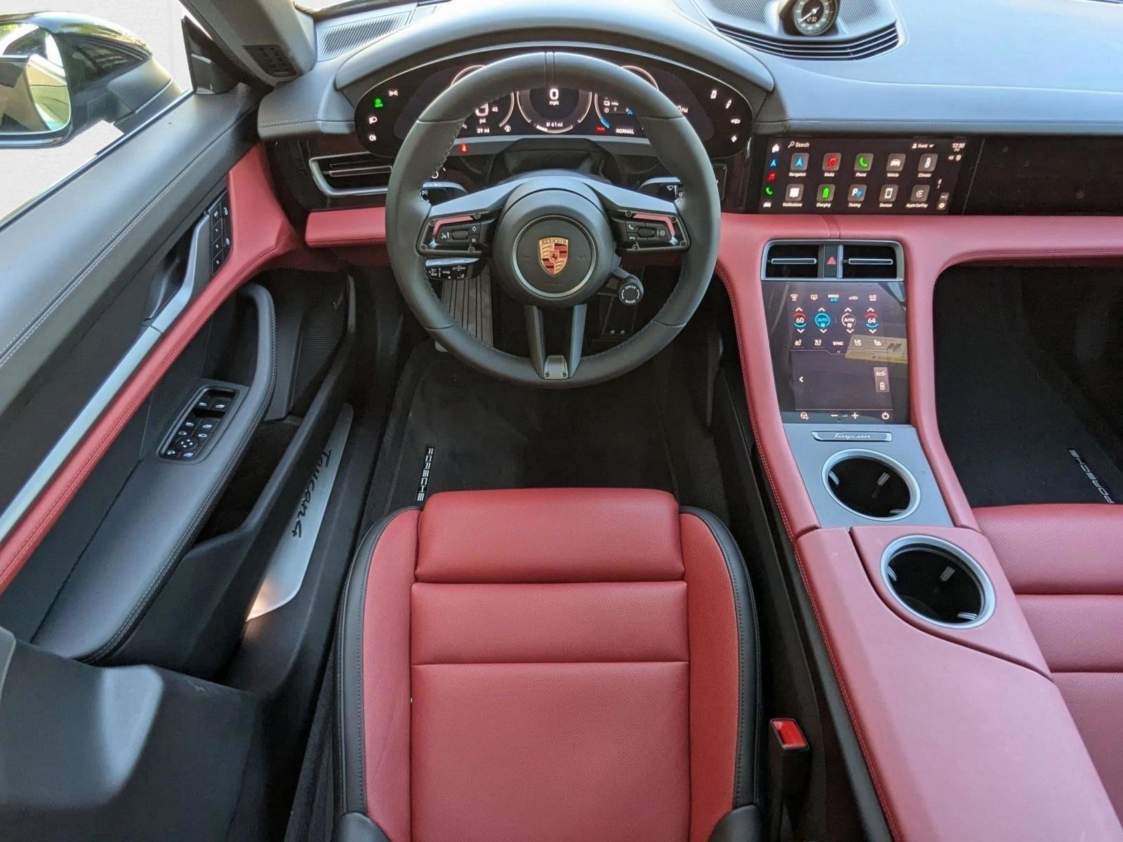 2025 Porsche Taycan Base - Photo 15