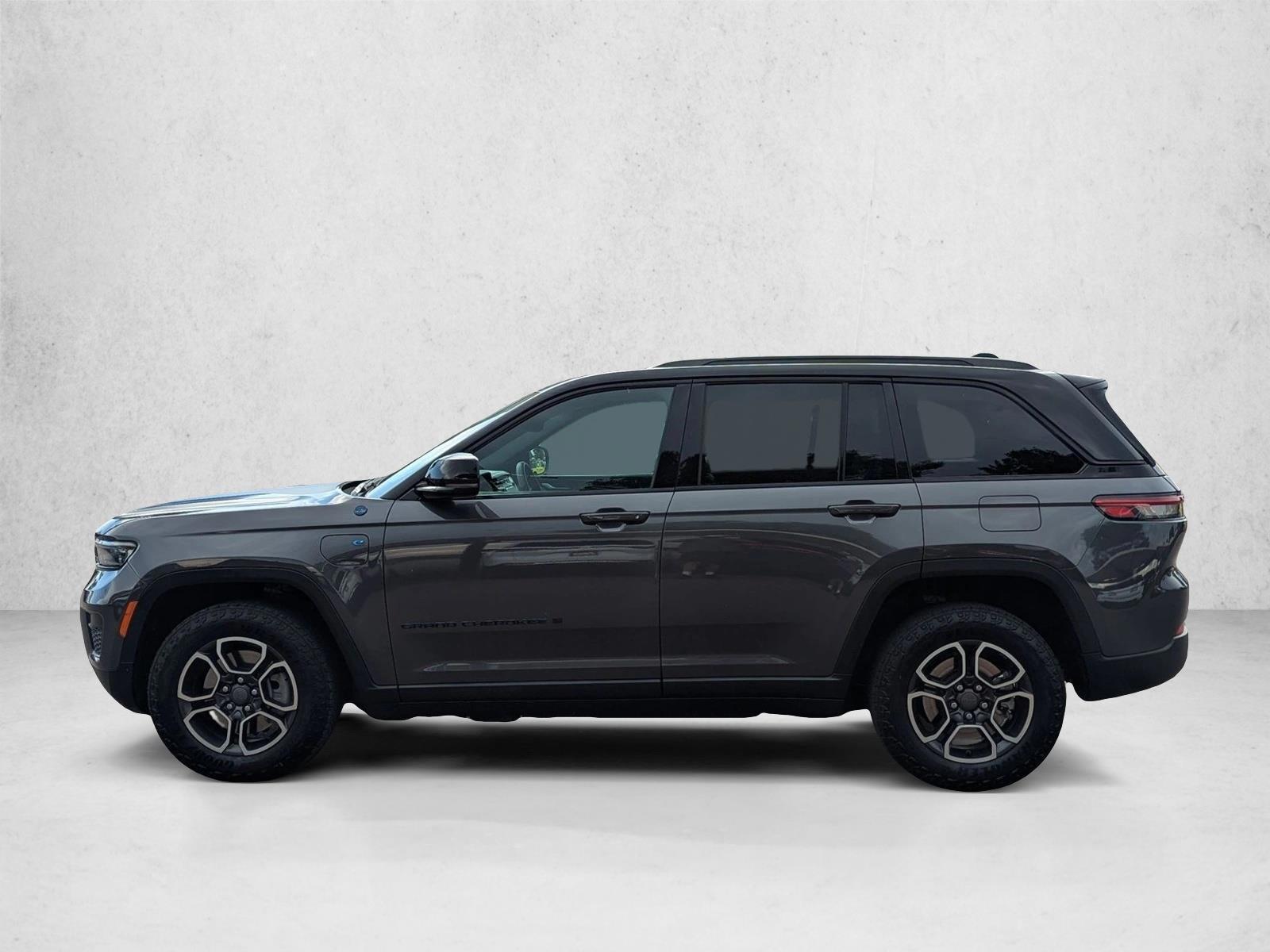 Thumbnail: 2023 Jeep Grand Cherokee - 2