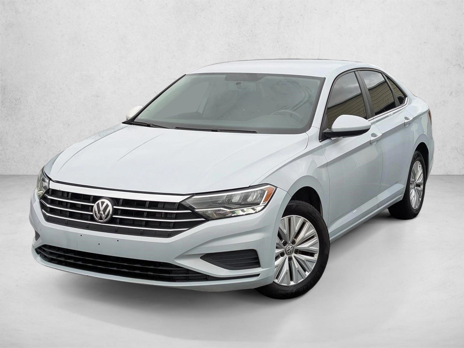 Thumbnail: 2019 Volkswagen Jetta - 1