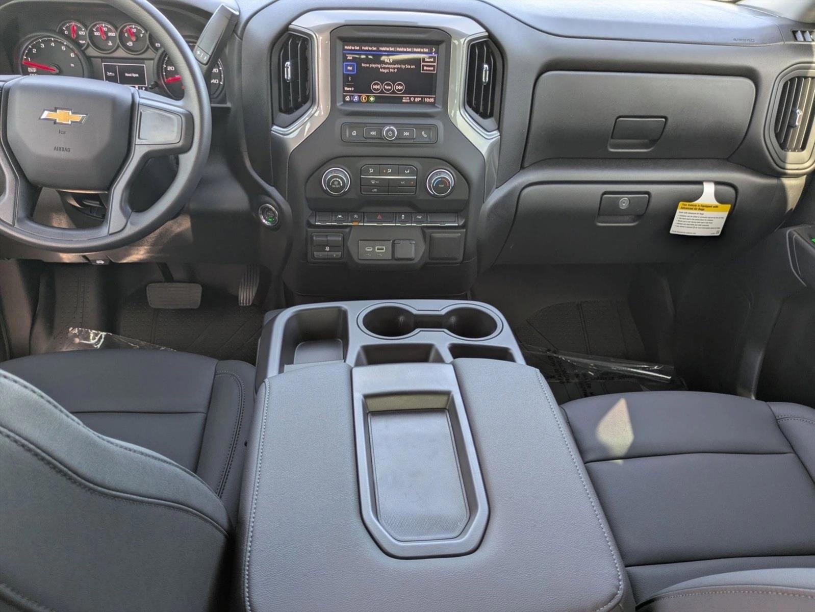 Thumbnail: 2026 Chevrolet Silverado 1500 - 3