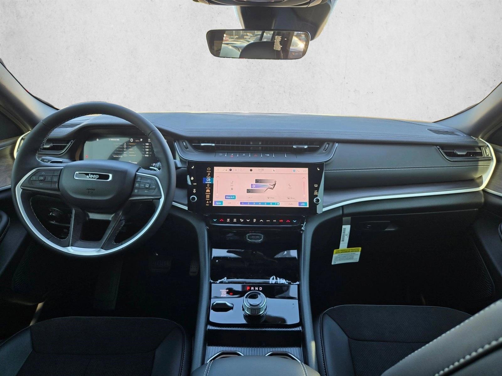 Thumbnail: 2026 Jeep Grand Cherokee - 3