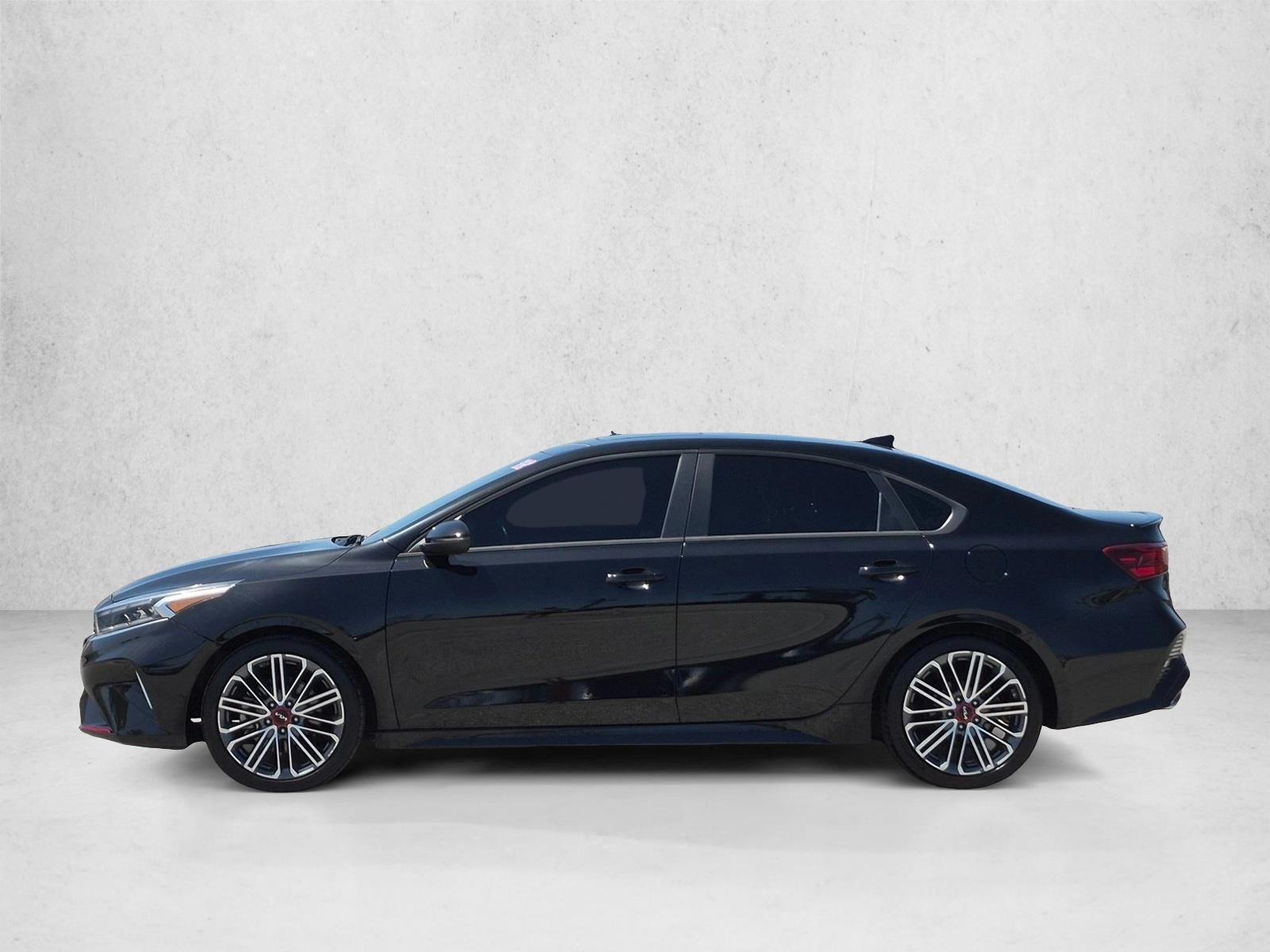 Thumbnail: 2022 Kia Forte - 2