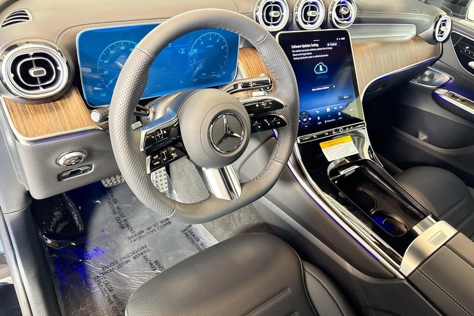 Thumbnail: 2026 Mercedes-Benz GLC - 3