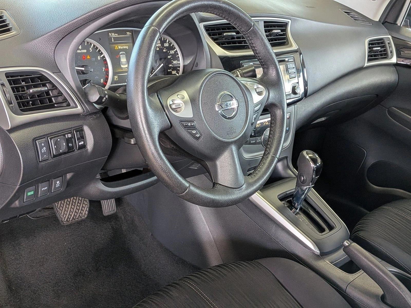 Thumbnail: 2018 Nissan Sentra - 3