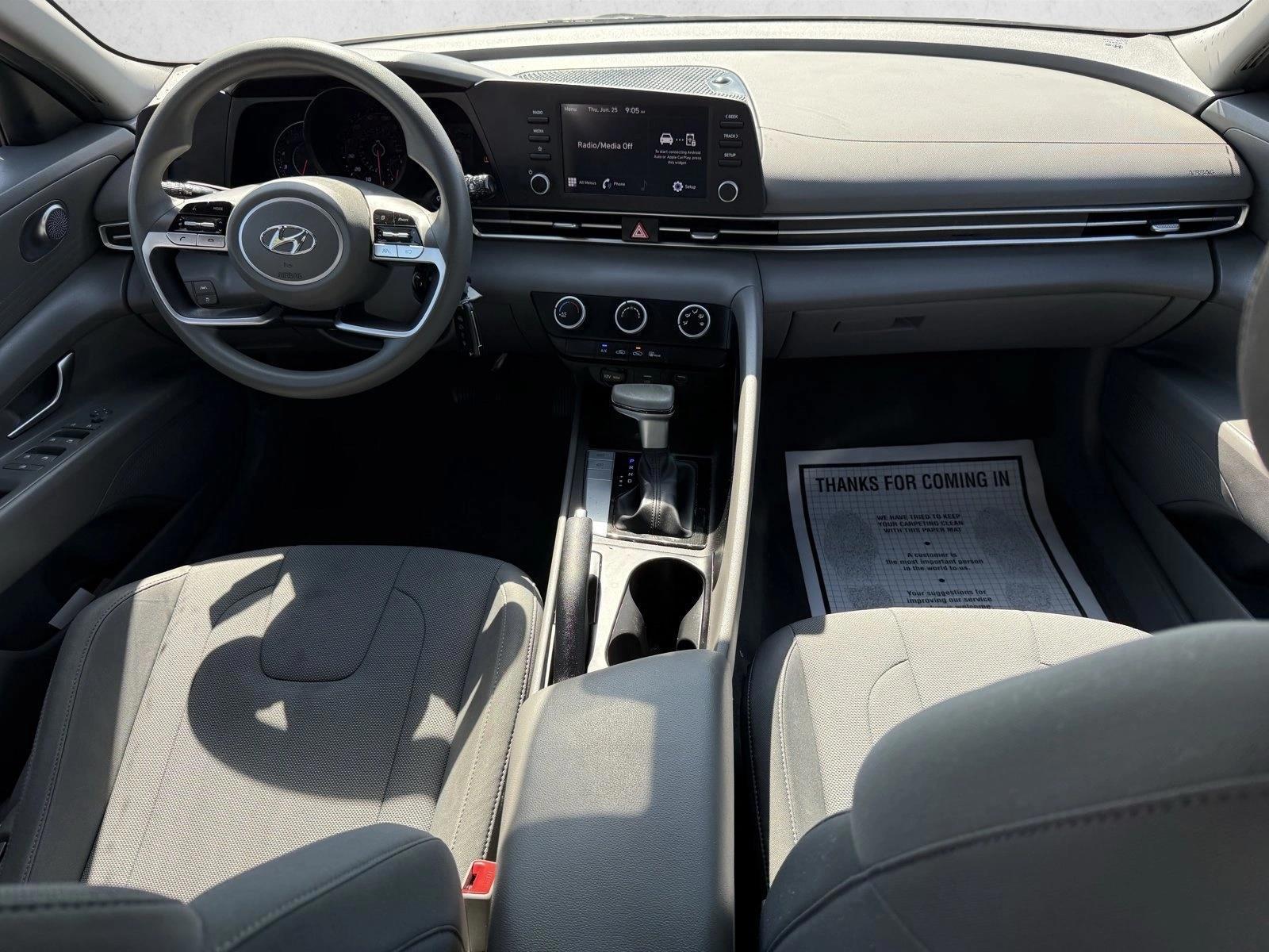 Thumbnail: 2023 Hyundai Elantra - 3