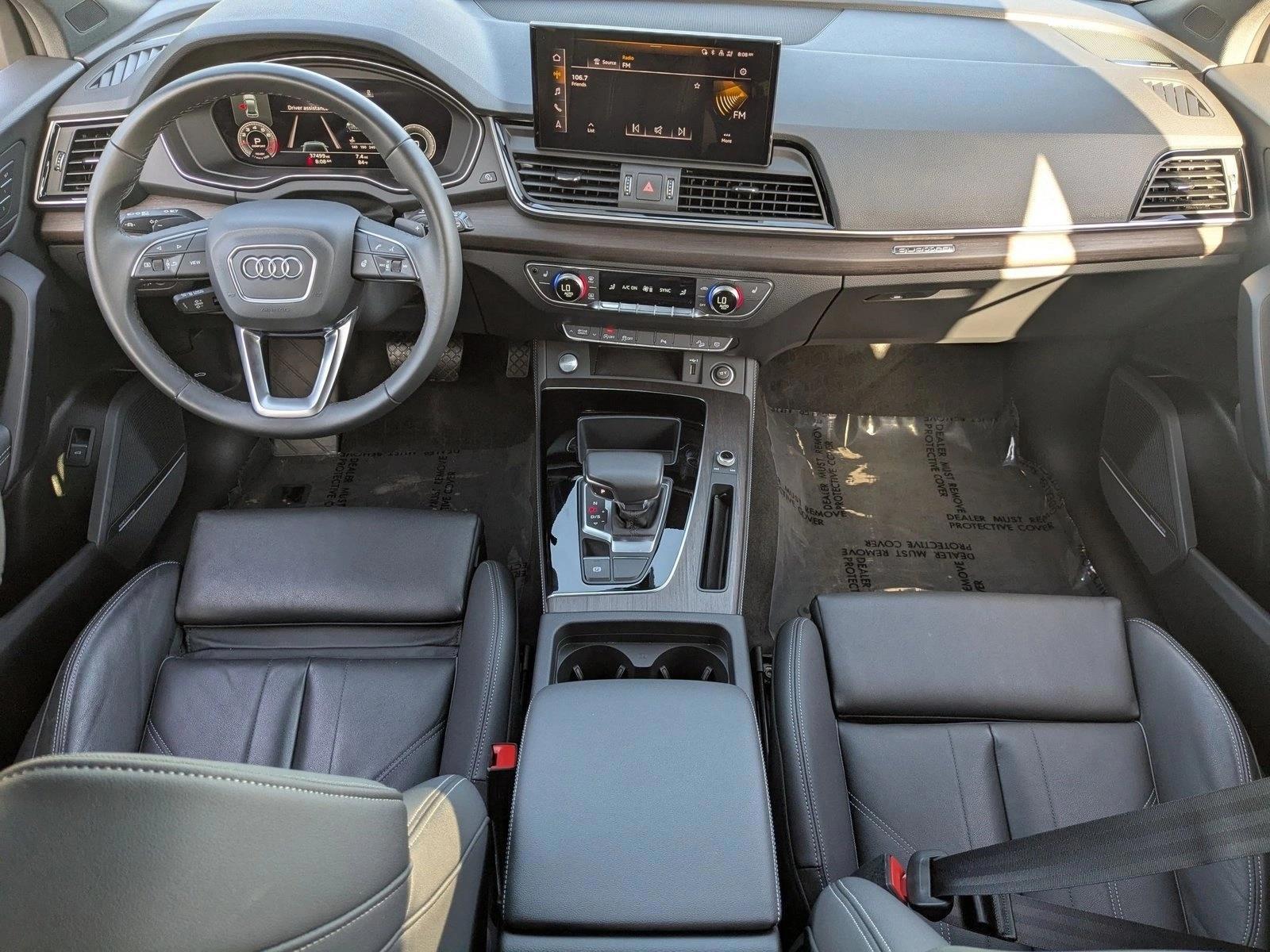 Thumbnail: 2023 Audi Q5 - 4