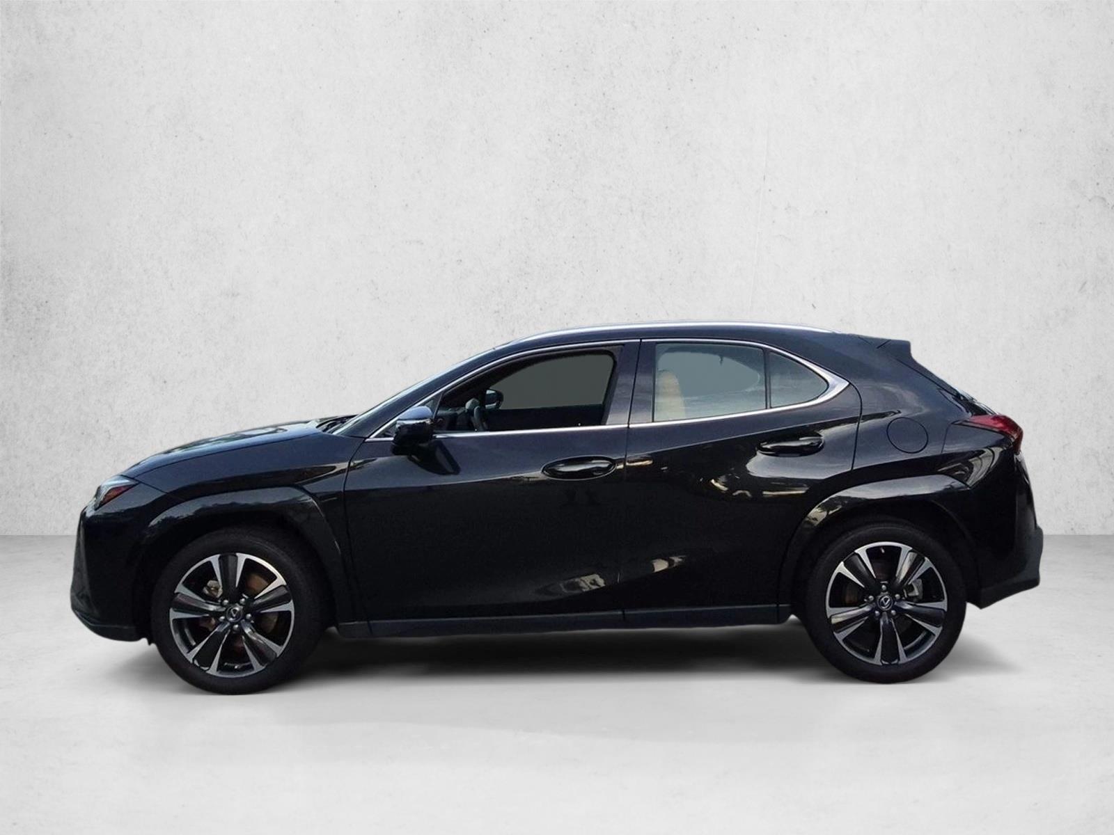 Thumbnail: 2024 Lexus UX - 2