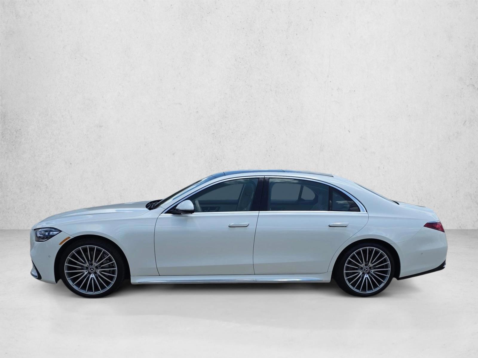 Thumbnail: 2023 Mercedes-Benz S-Class - 2