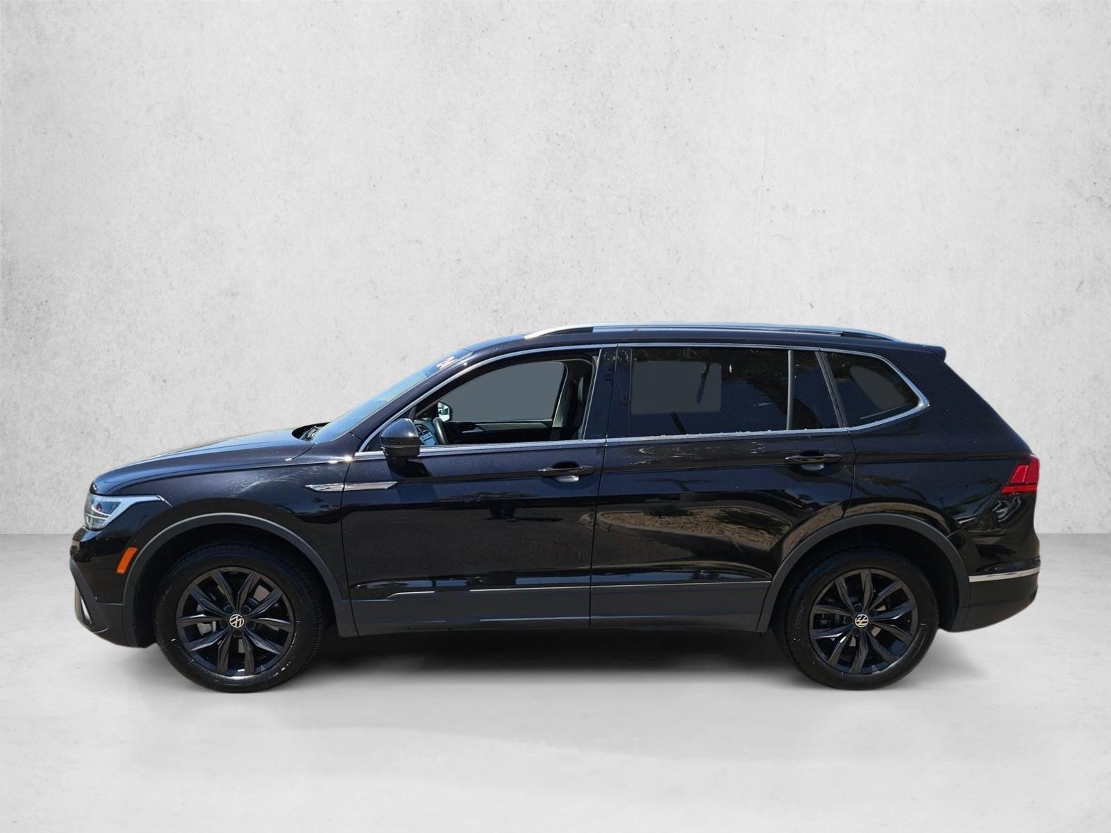 Thumbnail: 2024 Volkswagen Tiguan - 2