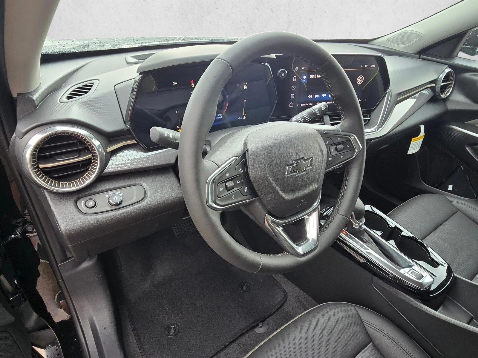 Thumbnail: 2026 Chevrolet Trax - 3