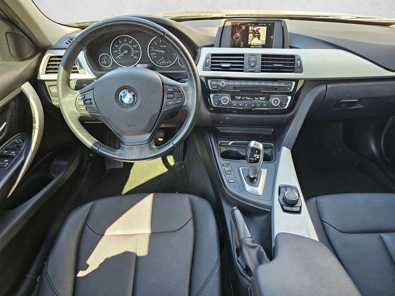 Thumbnail: 2017 BMW 3 Series - 3