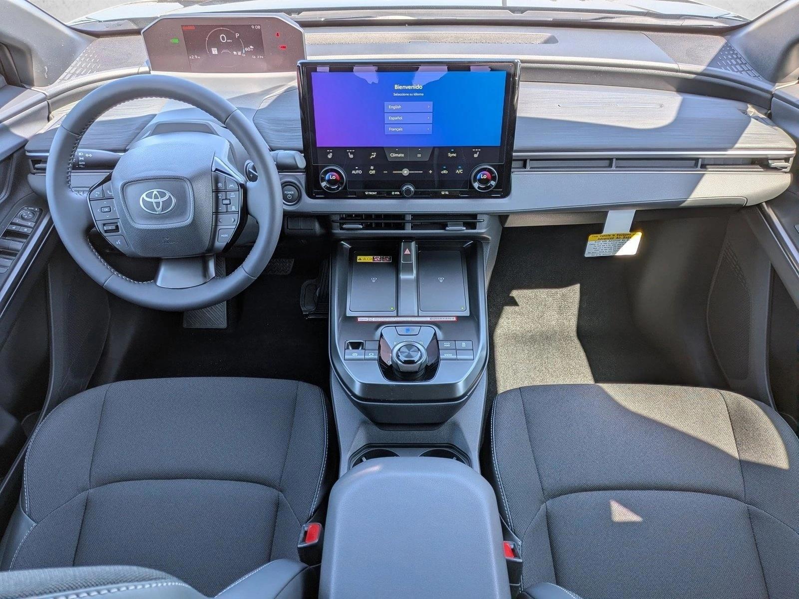 Thumbnail: 2026 Toyota C-HR - 4