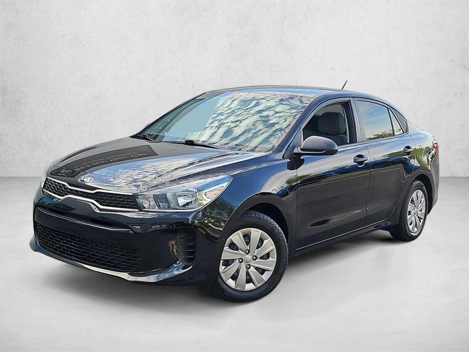 Thumbnail: 2018 Kia Rio - 1