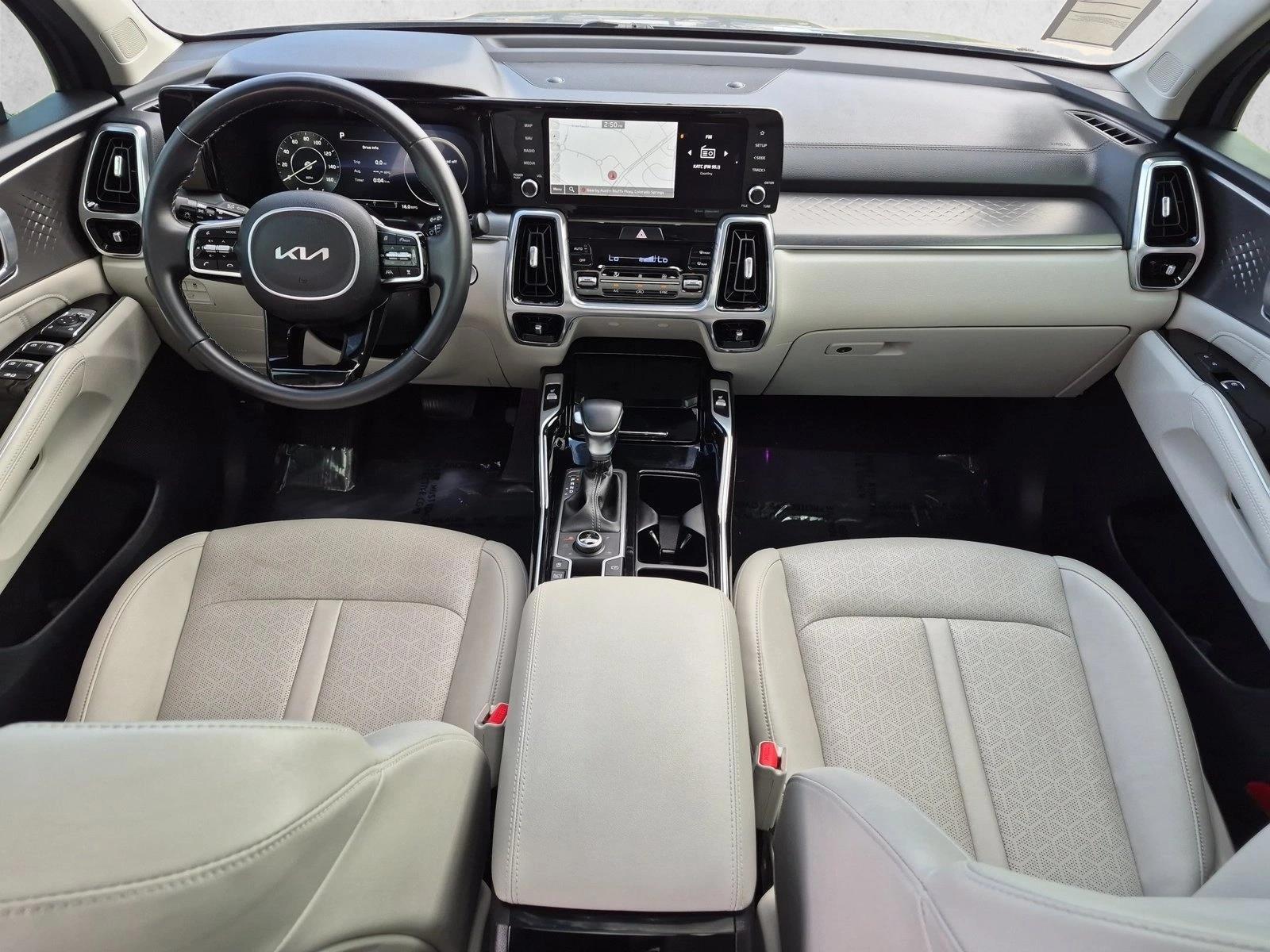 Thumbnail: 2023 Kia Sorento - 3