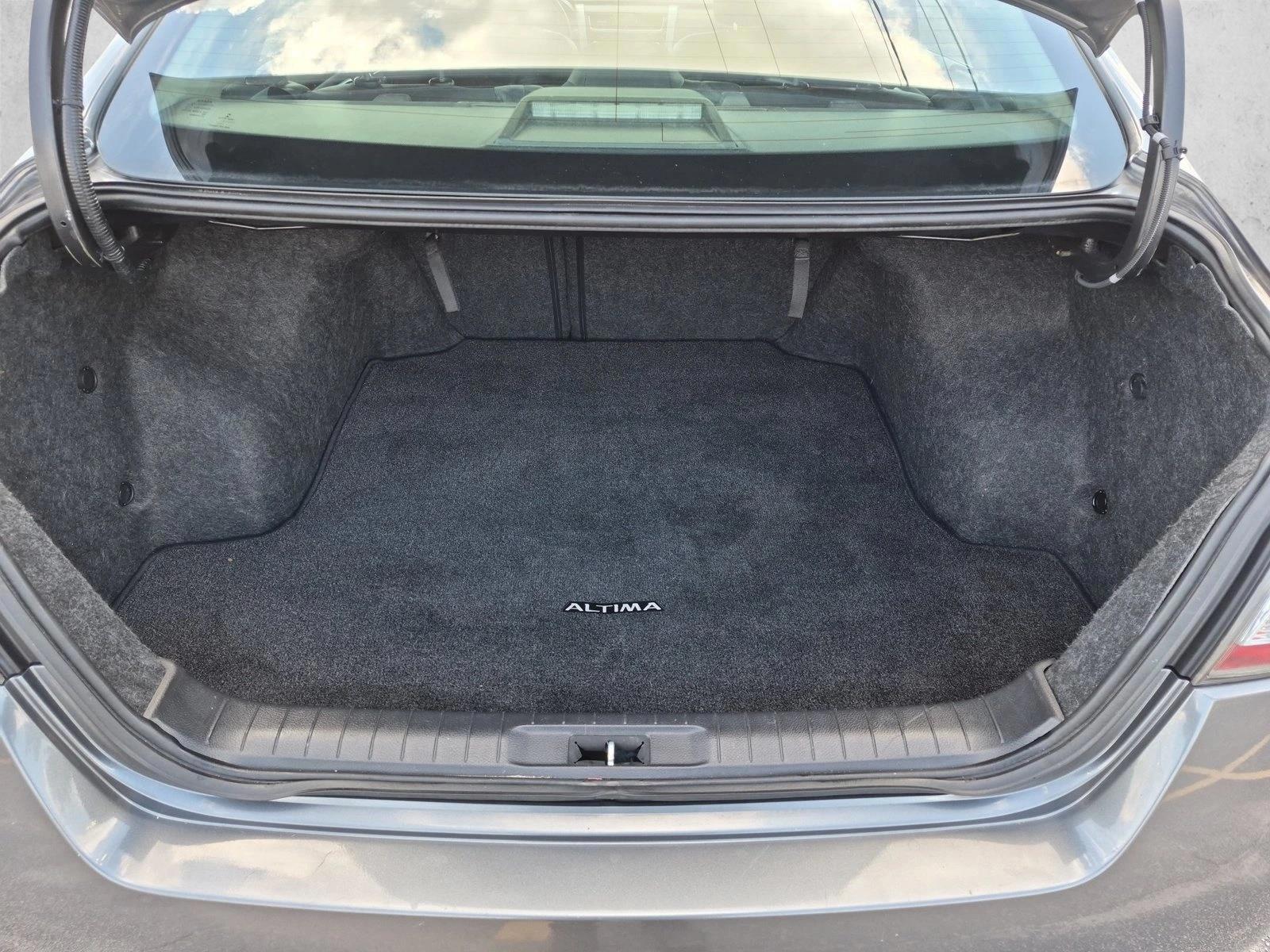 2015 Nissan Altima SL - Photo 6