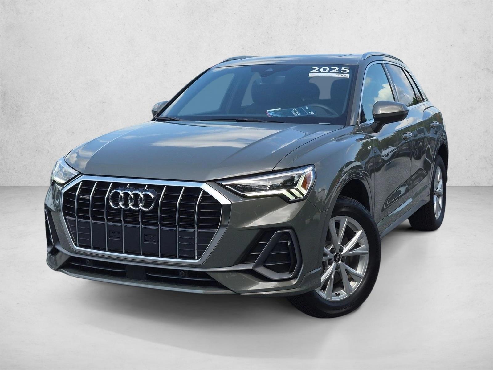 Thumbnail: 2025 Audi Q3 - 1