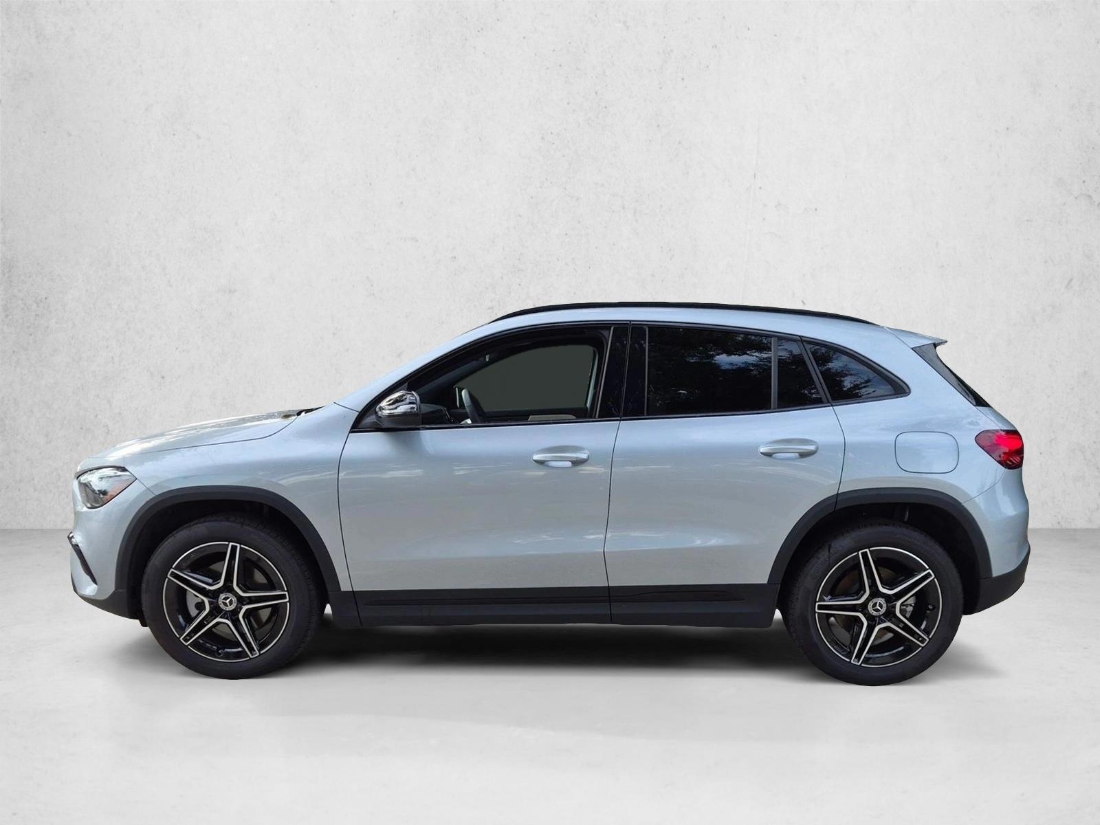 Thumbnail: 2026 Mercedes-Benz GLA - 2