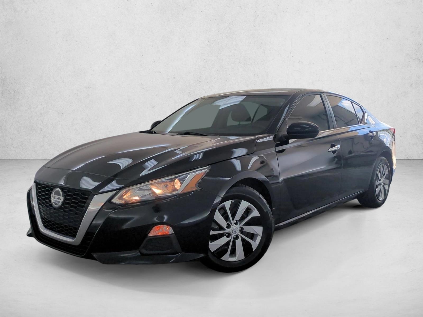 Thumbnail: 2020 Nissan Altima - 1