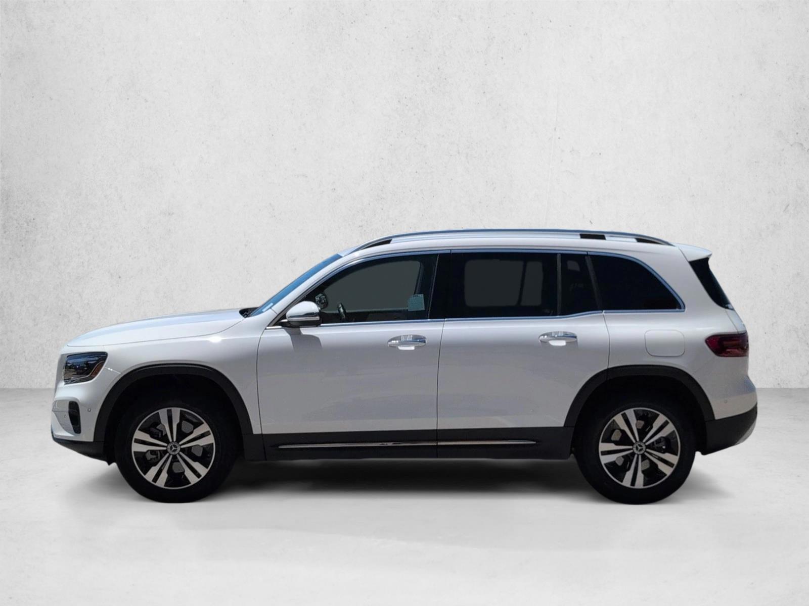 Thumbnail: 2025 Mercedes-Benz GLB - 2