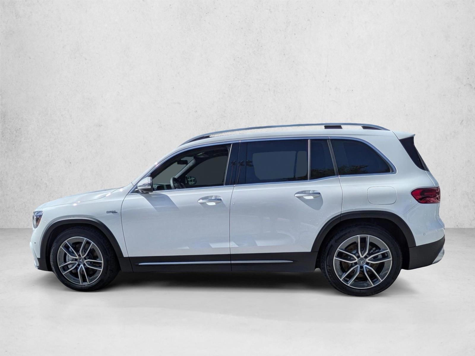 Thumbnail: 2026 Mercedes-Benz GLB - 2