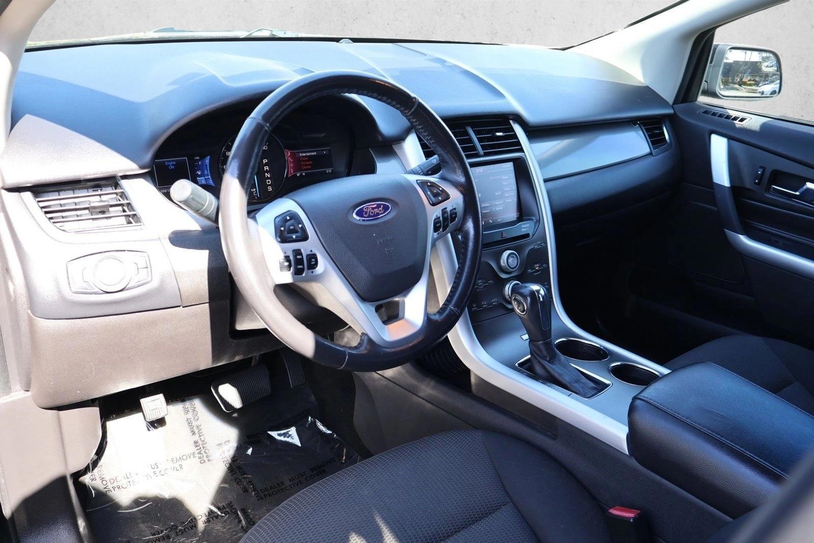 Thumbnail: 2013 Ford Edge - 3