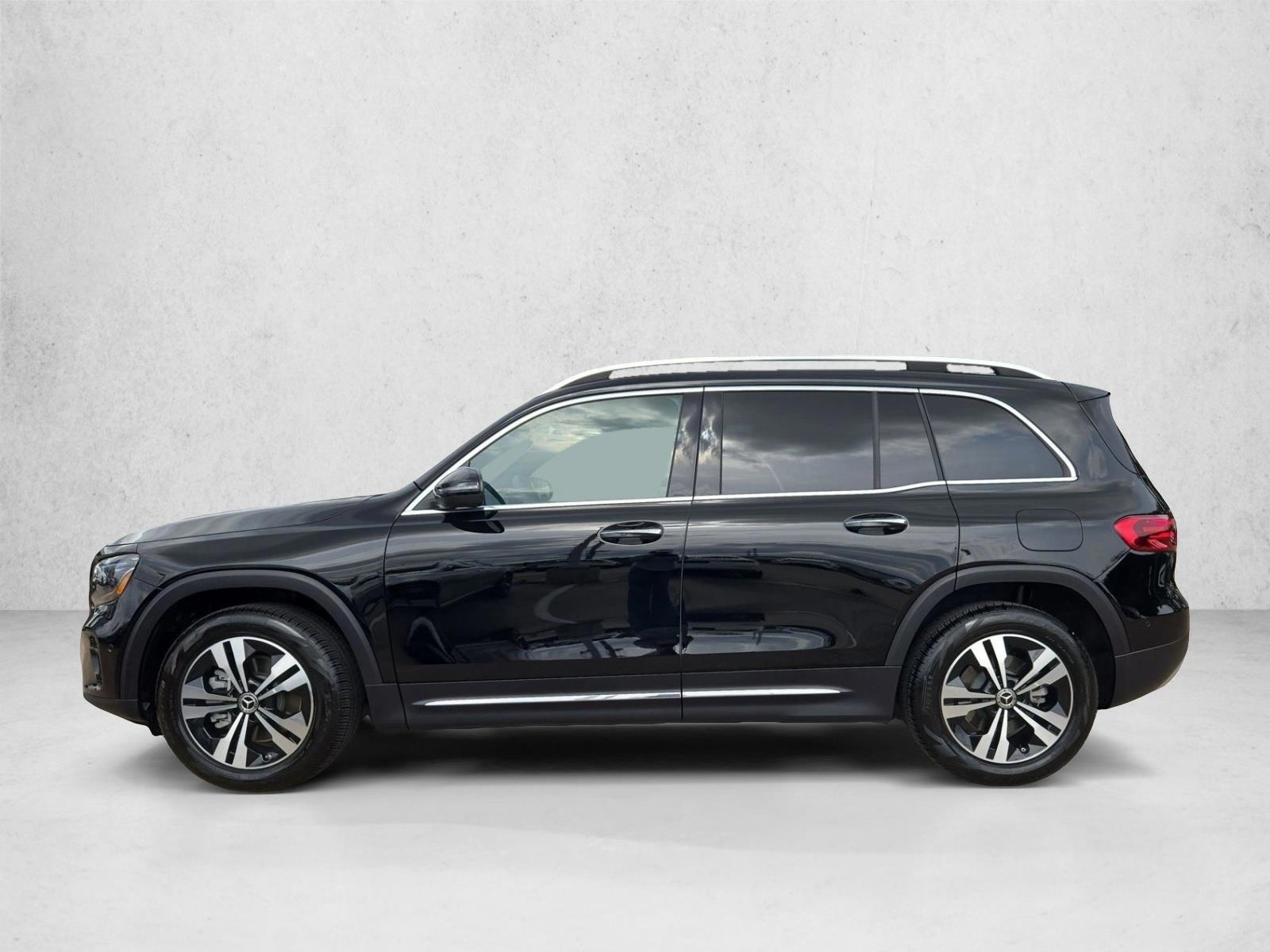 Thumbnail: 2025 Mercedes-Benz GLB - 2