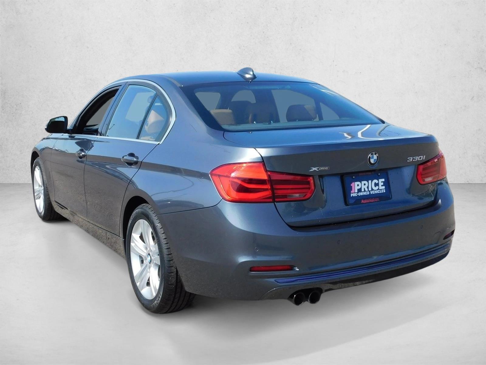 2017 BMW 3 Series 330i - Photo 13