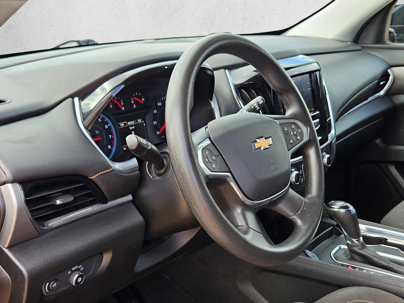 Thumbnail: 2020 Chevrolet Traverse - 3