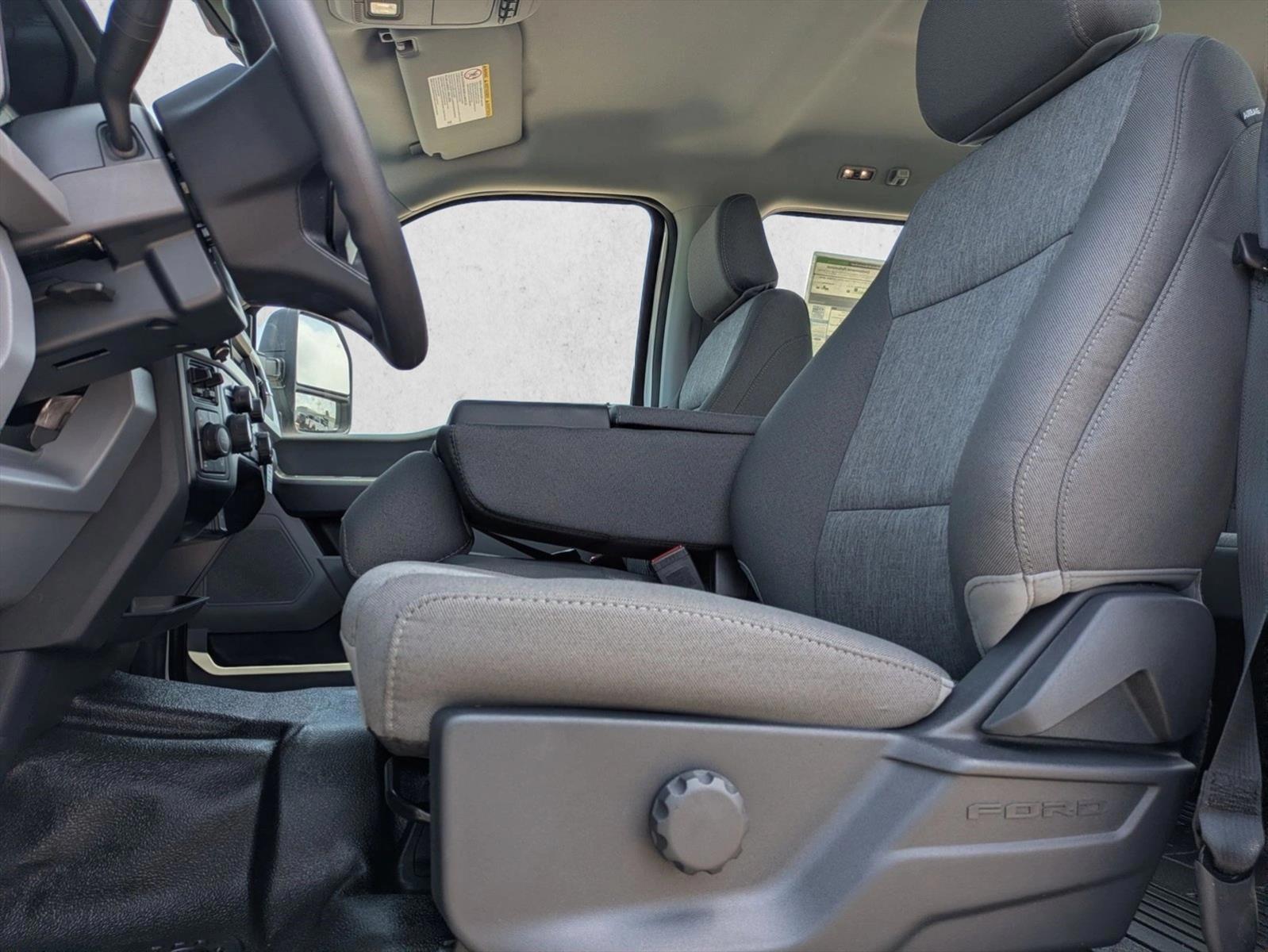 Thumbnail: 2026 Ford Econoline - 5