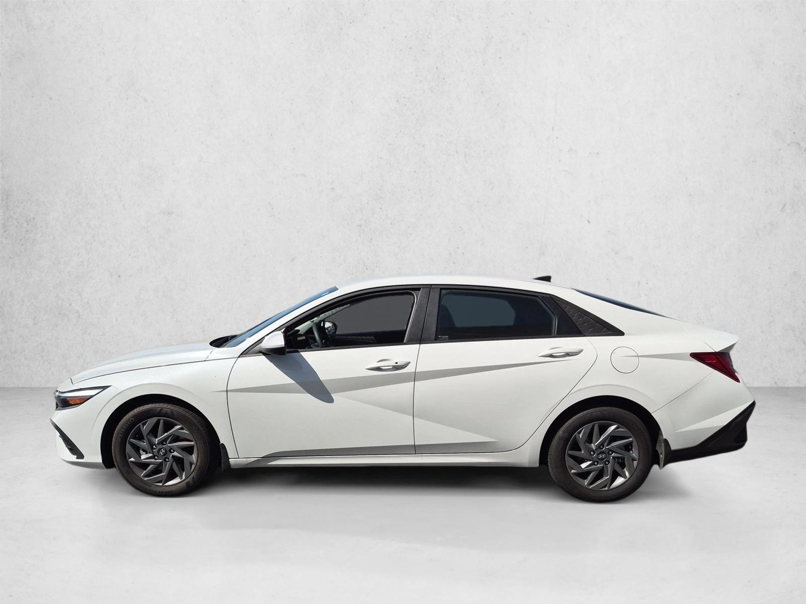 Thumbnail: 2025 Hyundai Elantra - 3