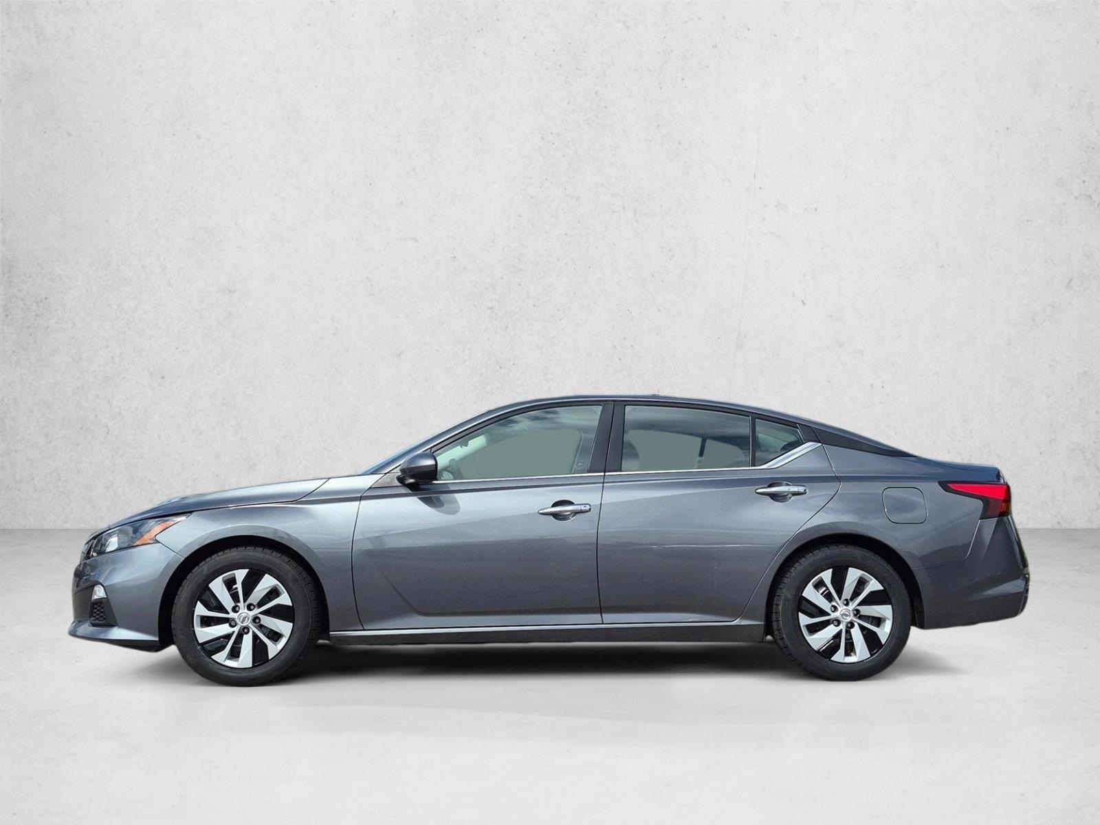 Thumbnail: 2022 Nissan Altima - 2