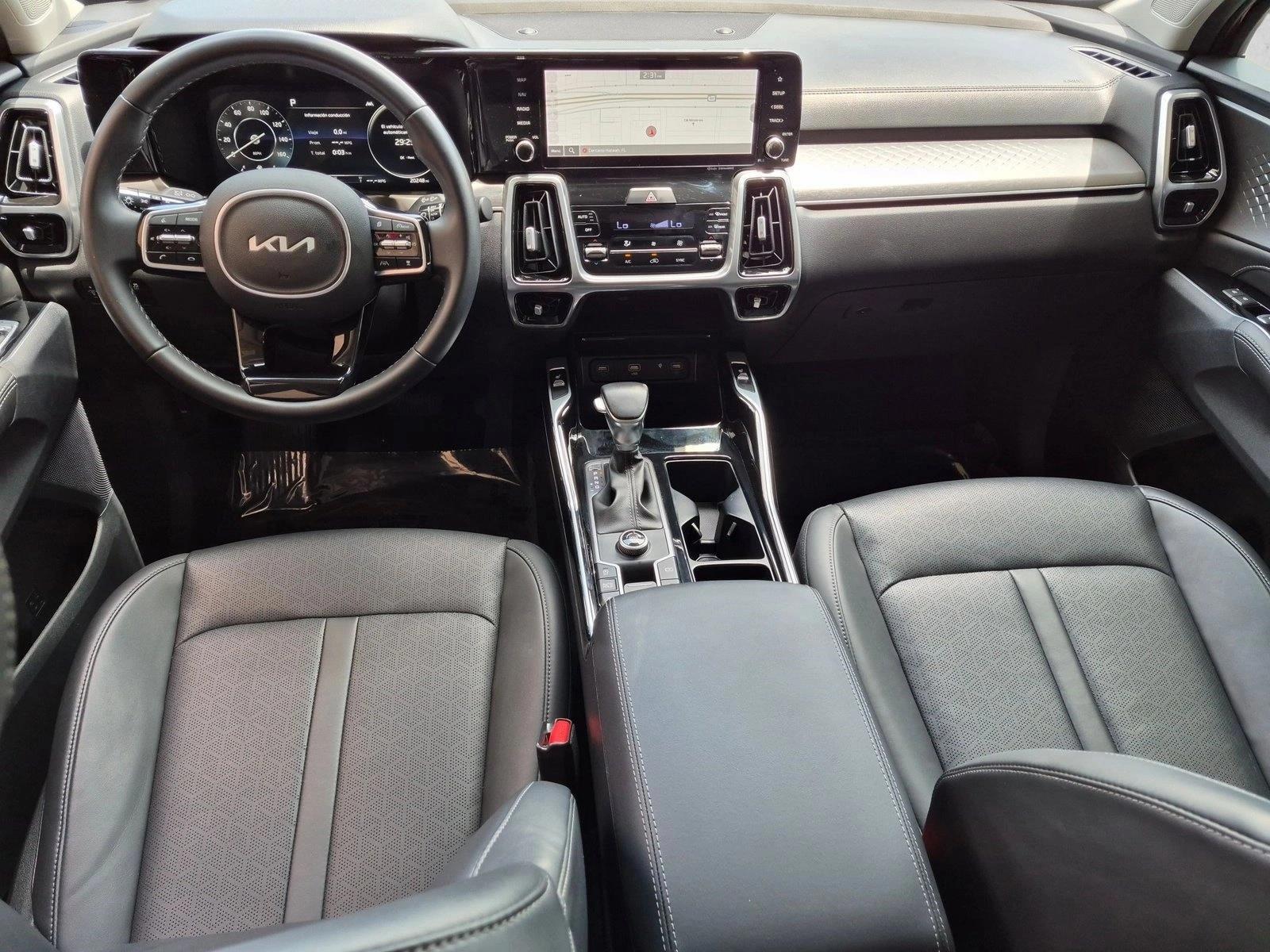 Thumbnail: 2023 Kia Sorento - 3