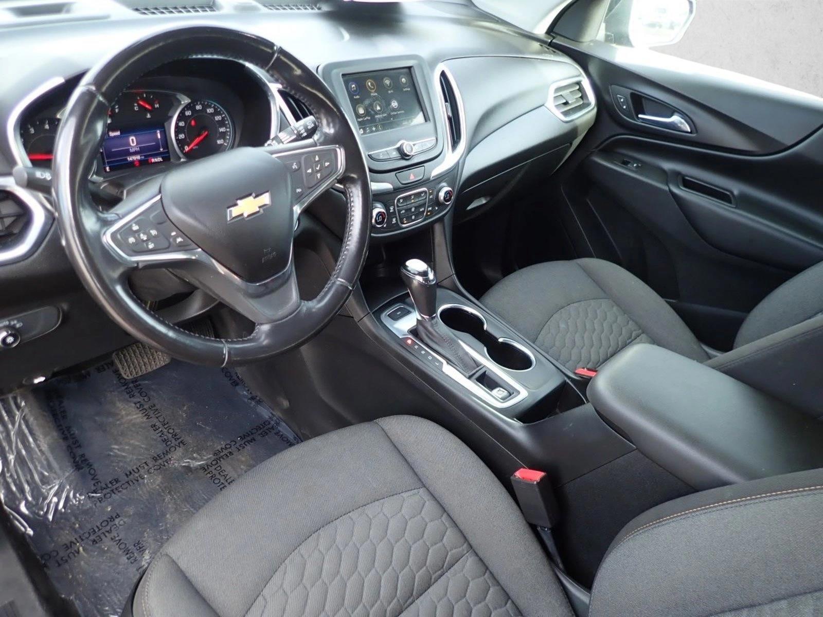 Thumbnail: 2019 Chevrolet Equinox - 3
