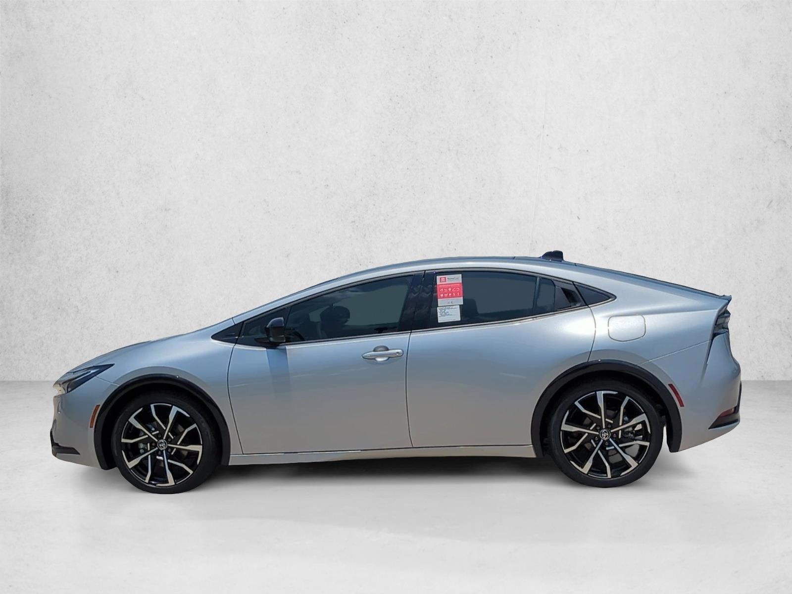 Thumbnail: 2025 Toyota Prius - 2