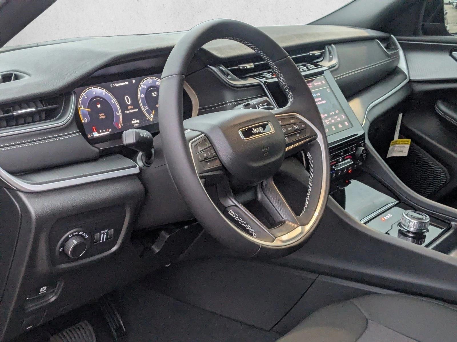 Thumbnail: 2025 Jeep Grand Cherokee L - 3