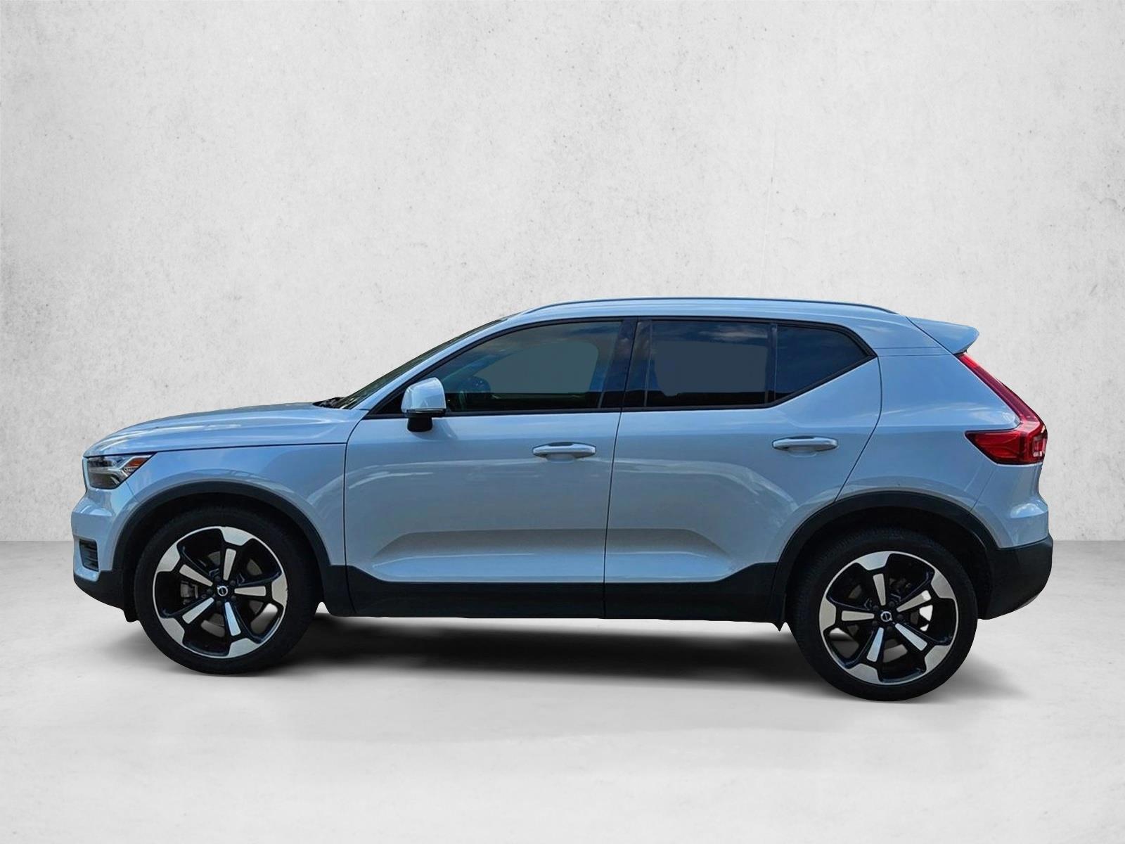 Thumbnail: 2020 Volvo XC40 - 2