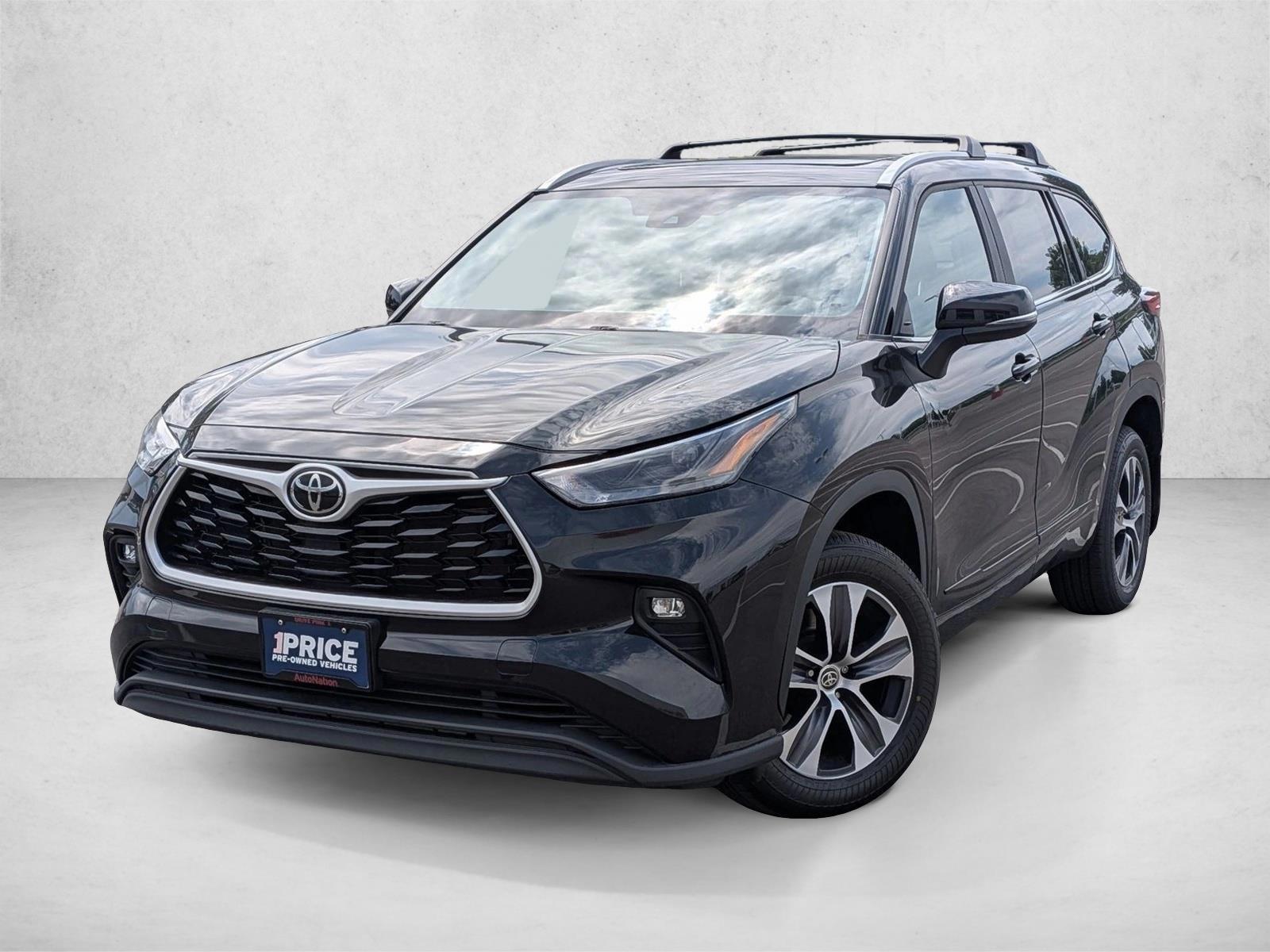 Thumbnail: 2023 Toyota Highlander - 1