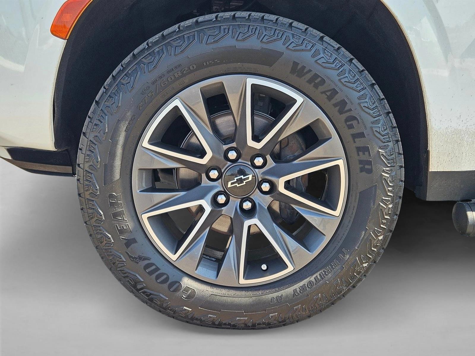 2023 Chevrolet Suburban Z71 - Photo 26